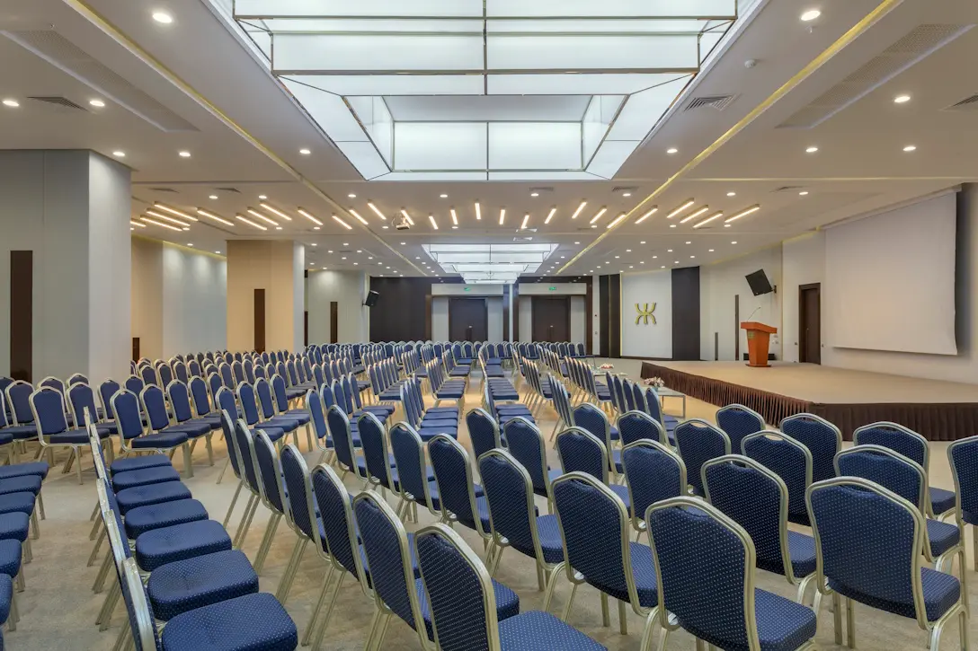 Toplantı Salonları - Modern Donanım